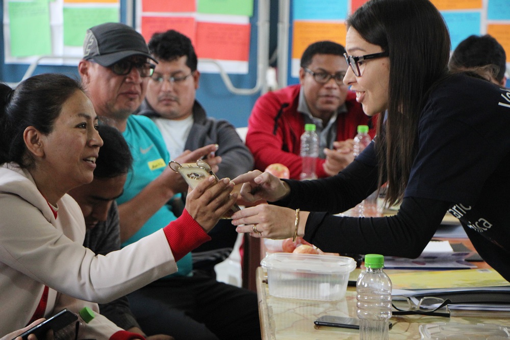 Parents engage in a programme on online child safety through an End Violence-supported project in Peru.